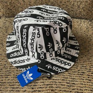NWT Mens Adidas Originals R.Y.V. Bucket Hat